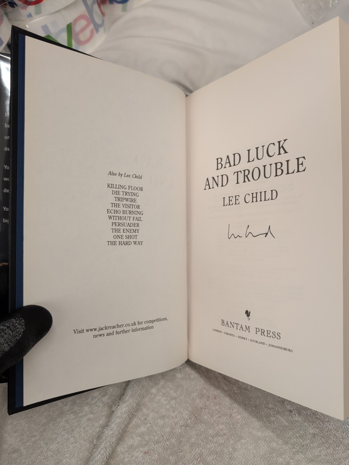??Signed BAD LUCK AND TROUBLE Lee Child (2007) + Custom Mylar #11 Jack Reacher!