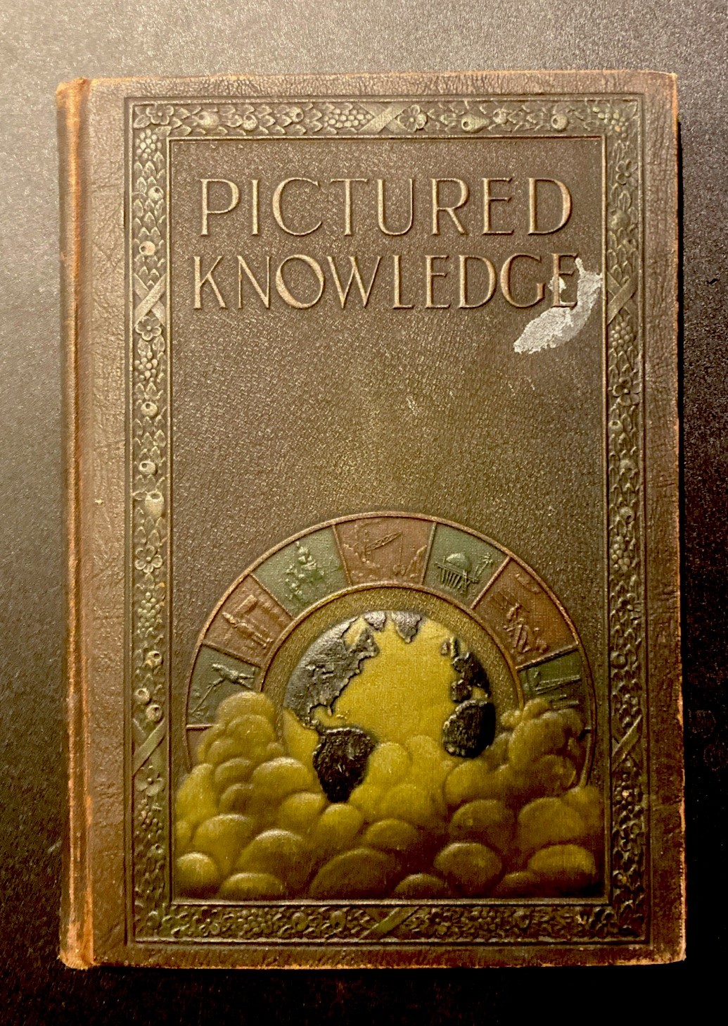 Pictured Knowledge Book 4 1926 vintage Illustrated History. Marshall Hughes