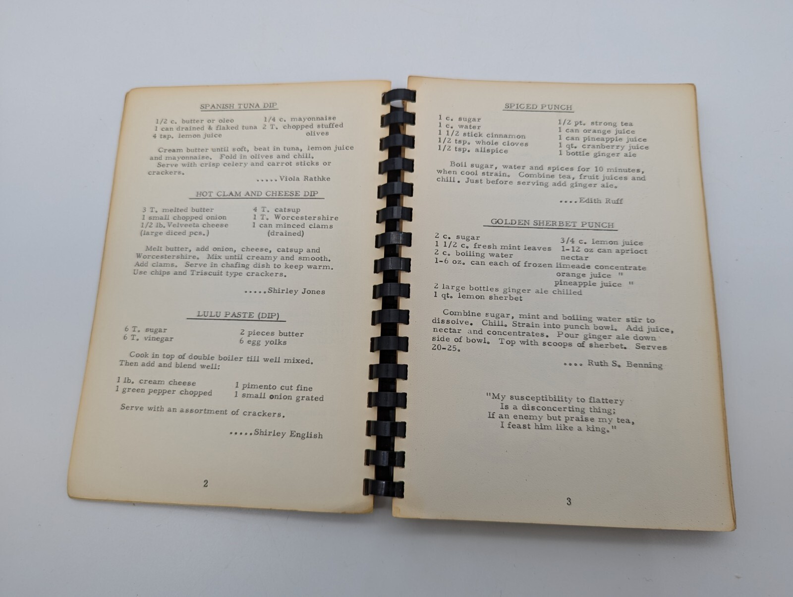 1968 St Matthews United Church of Christ Hamburg NY The Country Kitchen Cookbook