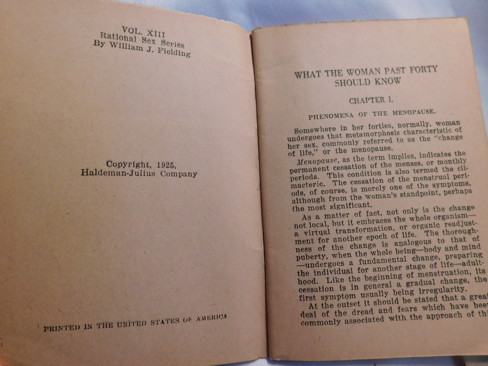 LITTLE BLUE BOOKS LOT 477-397-280-536 & THE LITTLE BLUE BOOKS CATALOG 1920’S