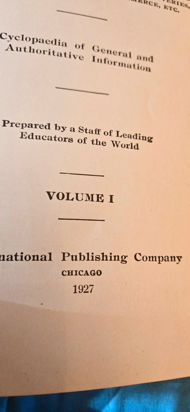 Antique International Reference Book Set 10 volumes 1927