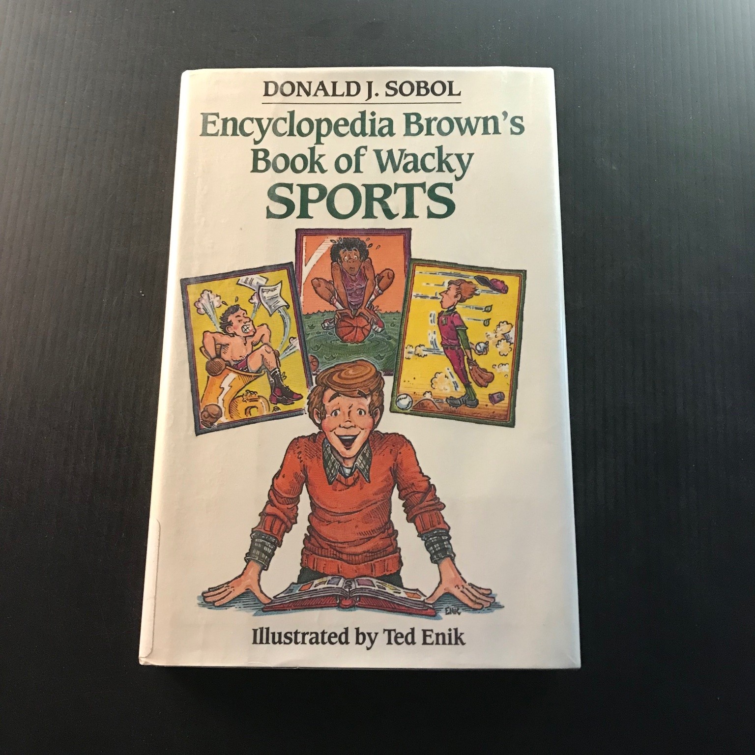 Encyclopedia Brown’s Book of Wacky SPORTS Donald J. Sobol 1984 Illustrated