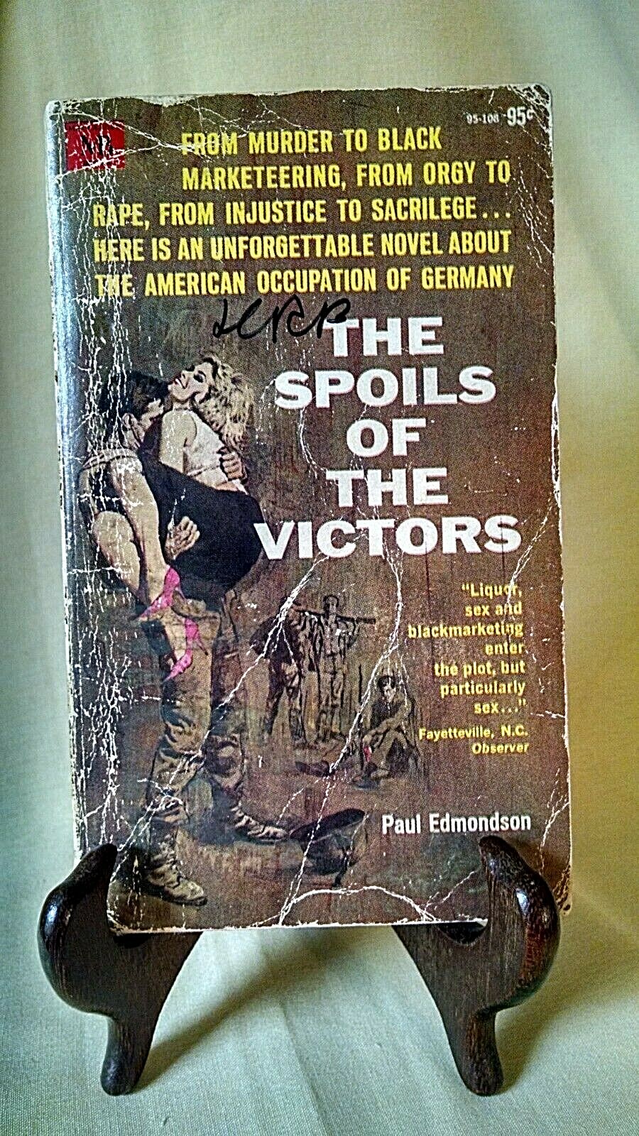 SPOILS OF THE VICTORS BY PAUL EDMONDSON MACFADDEN BARTELL PB 95-108 COPY 1966.