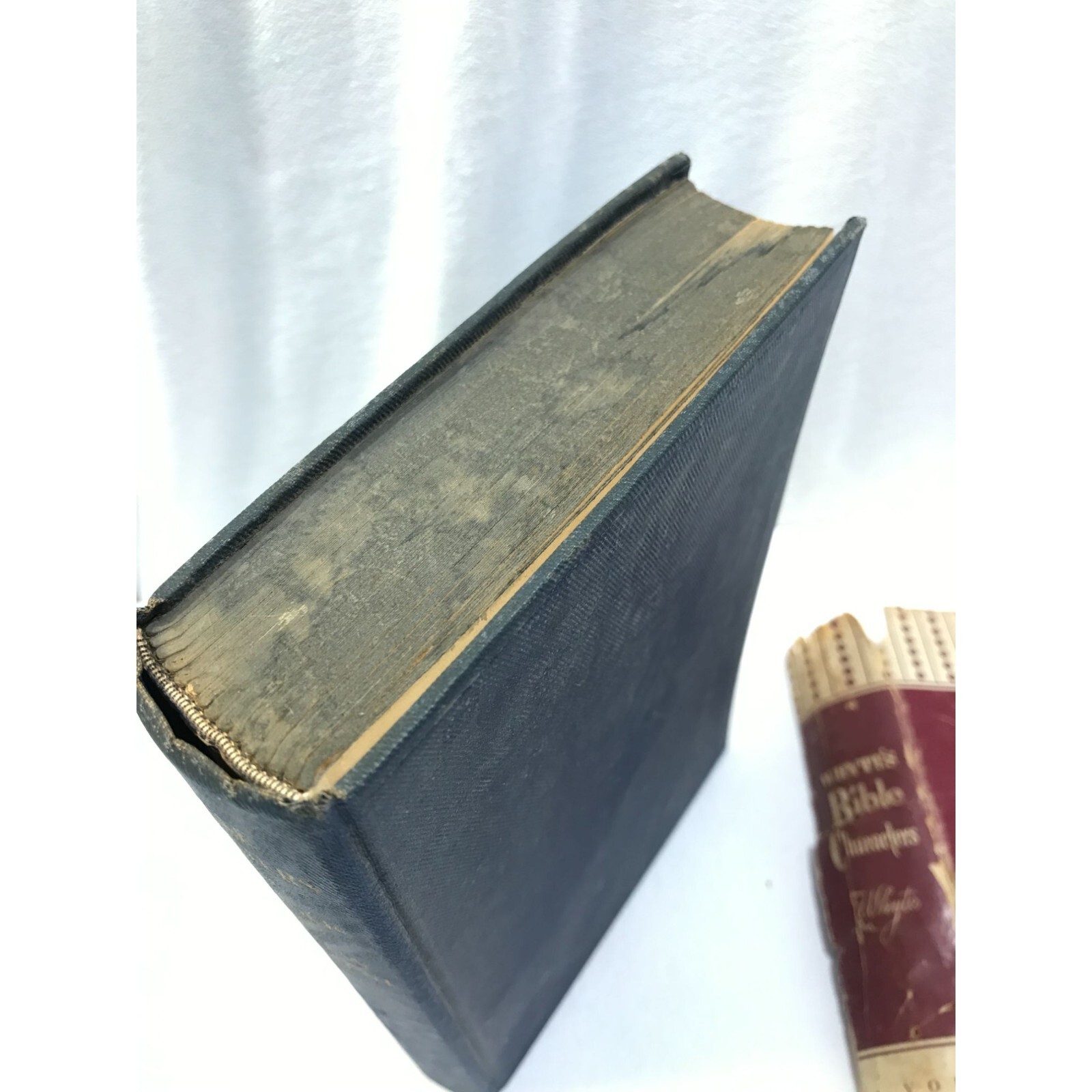Whyte’s Bible Characters Volume 2, hardcover 1950s Bible reference book, Zonder