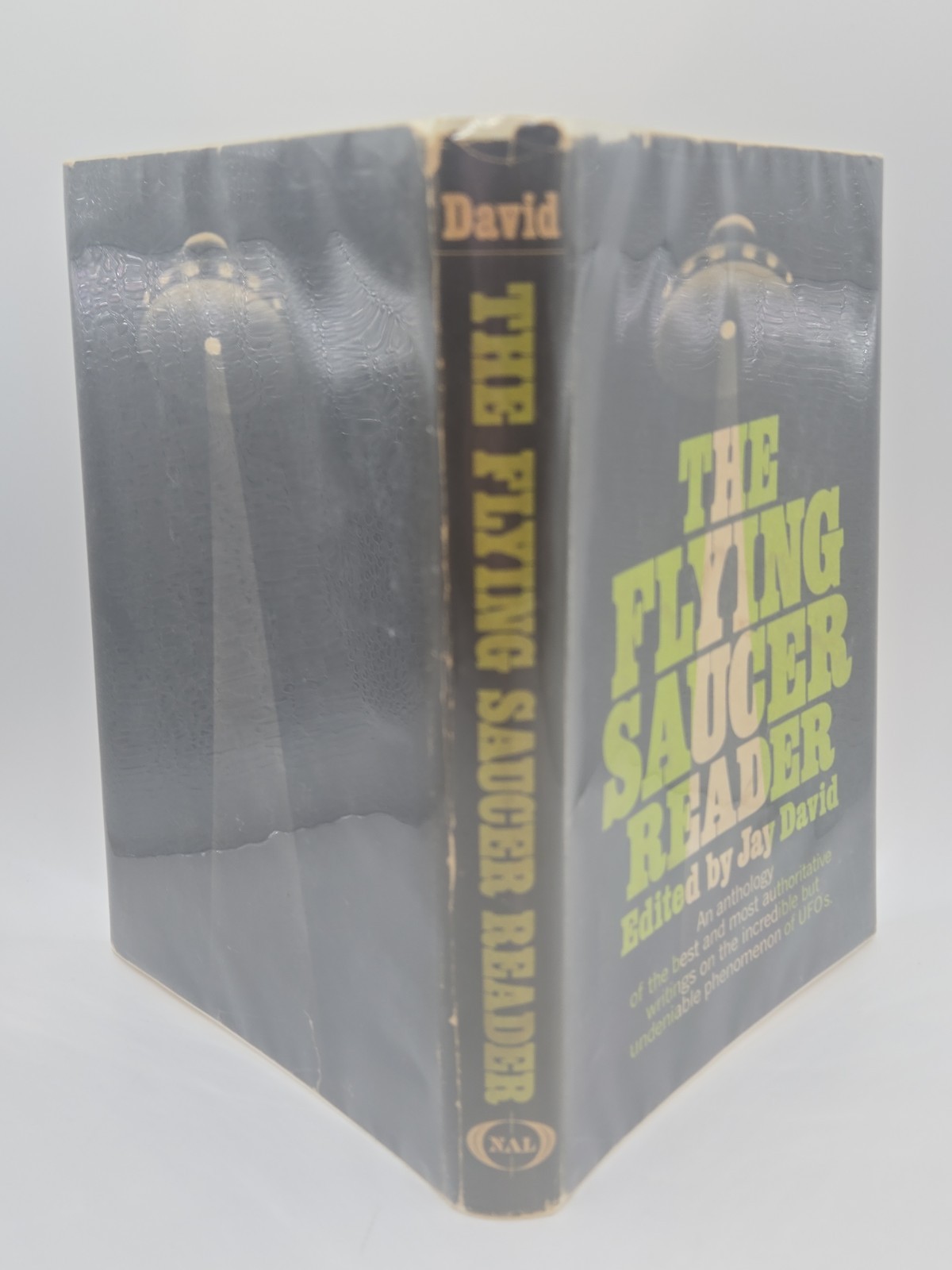 The Flying Saucer Reader by Jay David 1967 BCE Sci-fi UFO Aliens Outer space HC