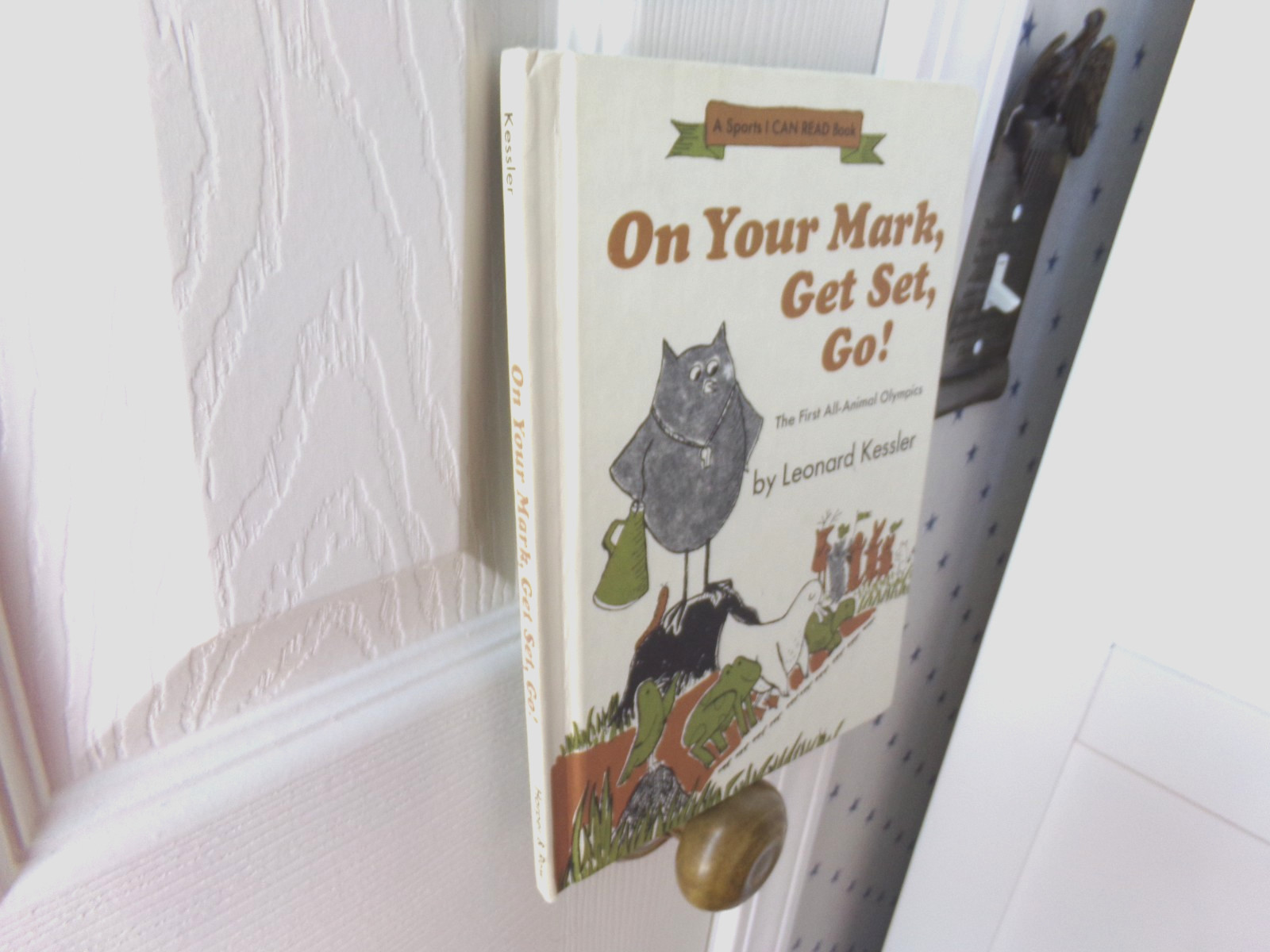 By Leonard Kessler On Your Mark, Get Set, Go! Sports I CAN READ Vtg Olympic Book