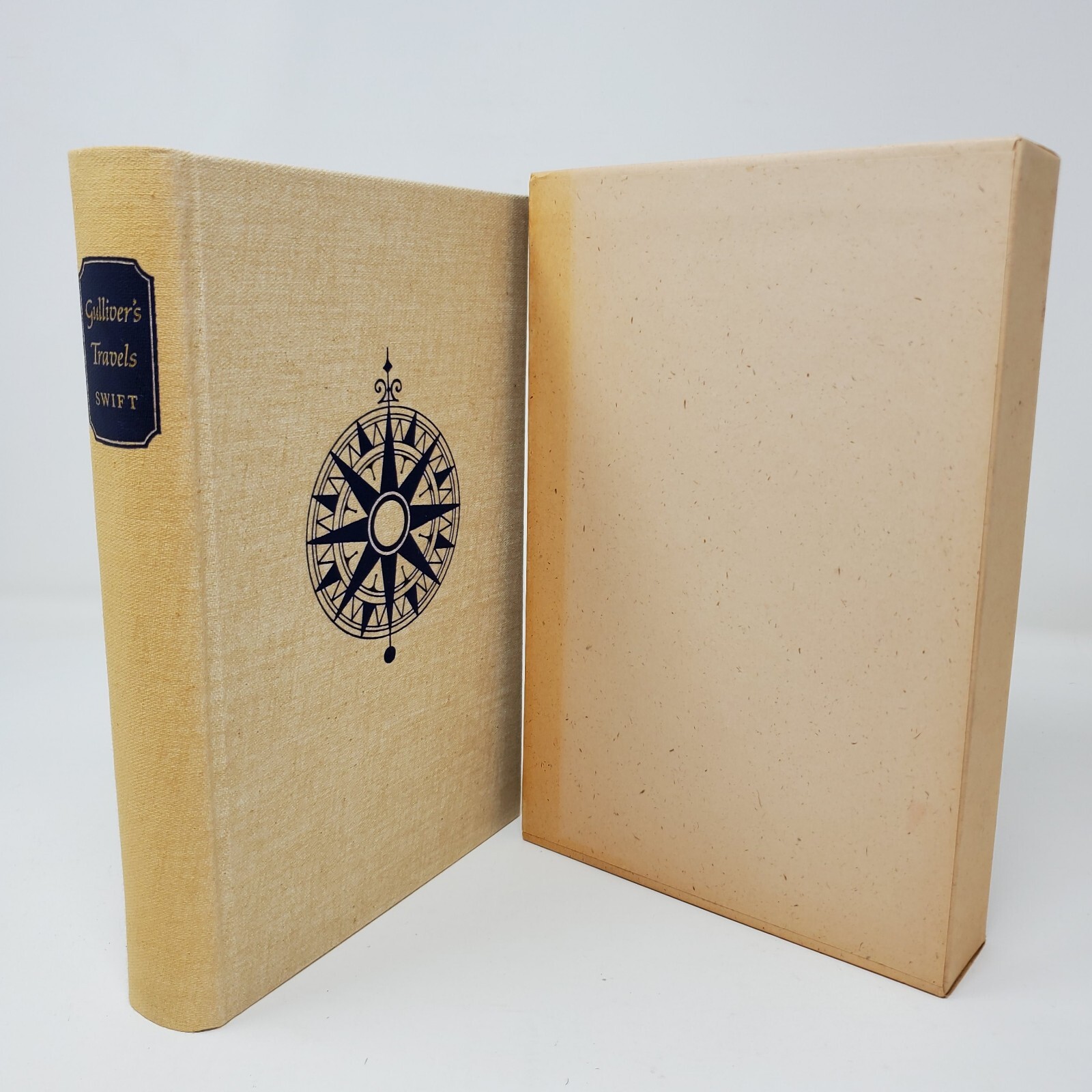 Gulliver’s Travels by Jonathan Swift – 1968, Heritage Press, Slipcase, Sandglass