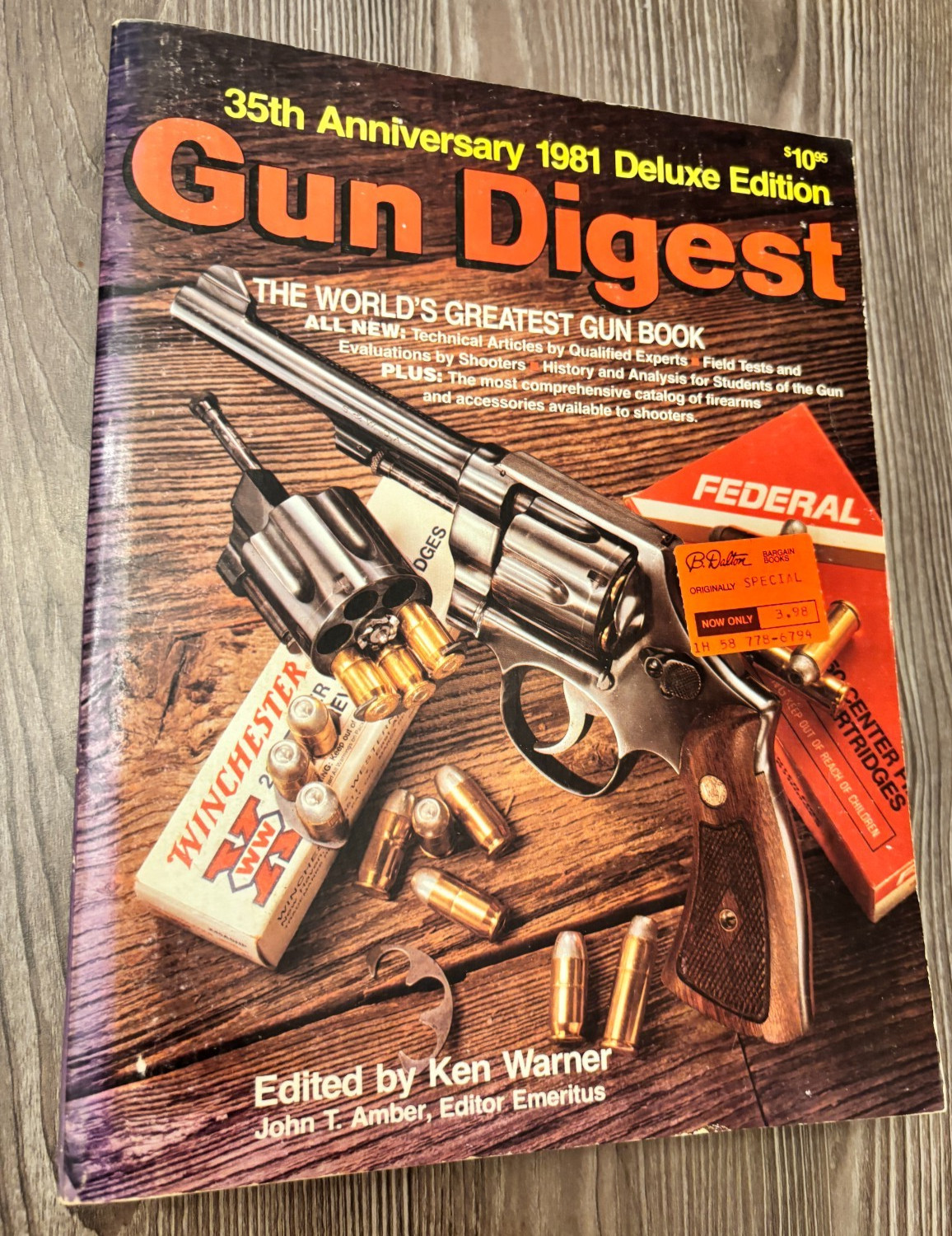 Gun Digest Magazine 1981 Vtg Book Deluxe Edition Hunting Shooting Firearm Rifle