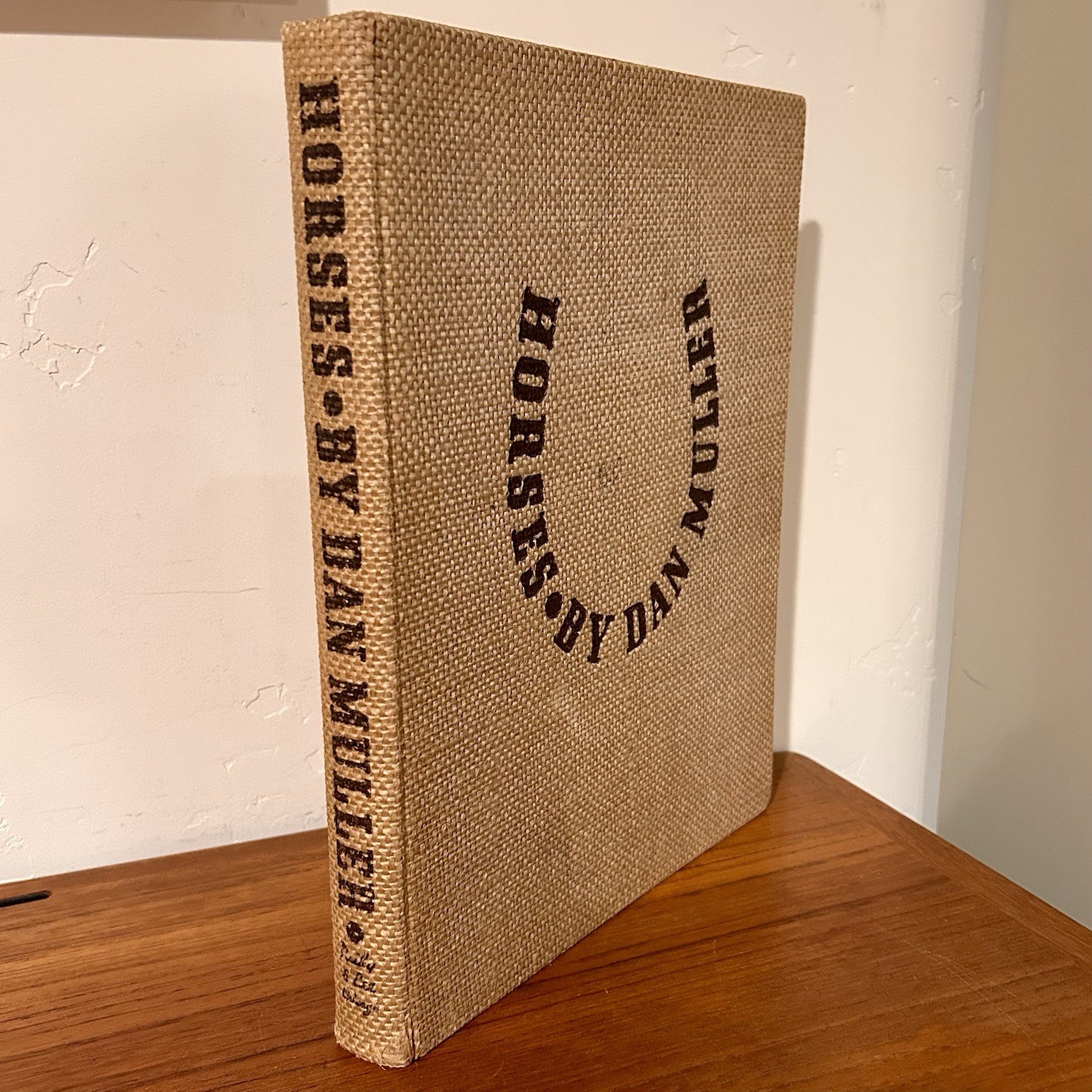 HORSES Dan Muller 1st Ed 1936 Western Art Illustration Burlap Cover + Leaflet FN