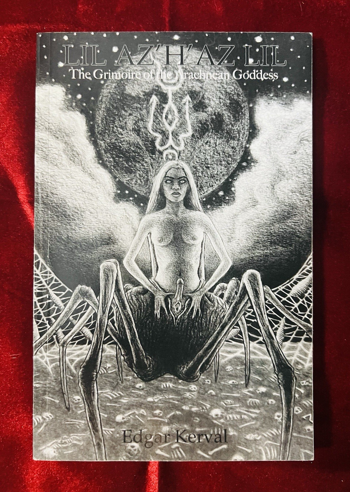 Edgar Kerval Lil Az’H‘ Az Lil The Grimoire Sirius Limited Softcover 2021