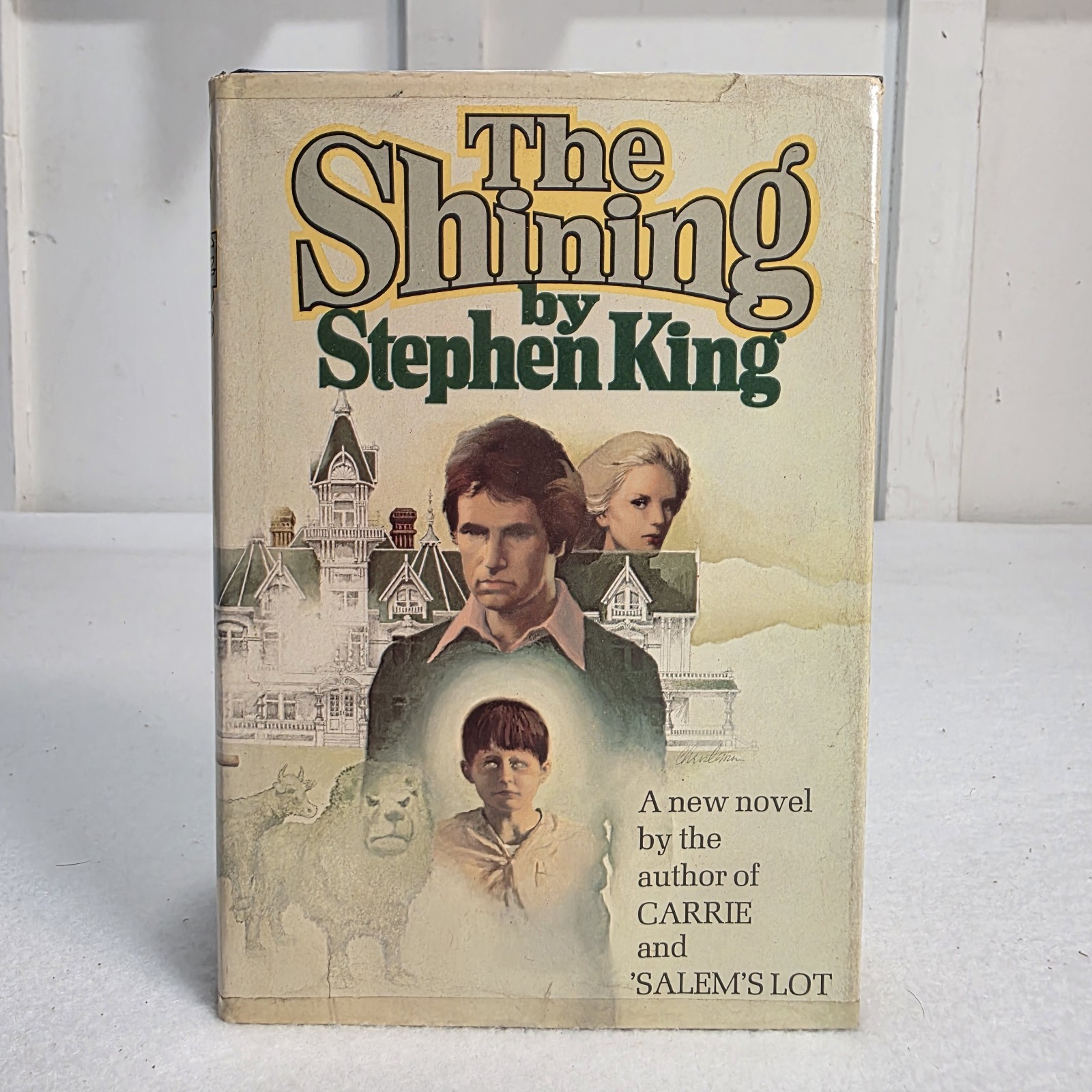THE SHINING by Stephen King – 1st/BC HCDJ 1977 – Gutter Code R52 BCE