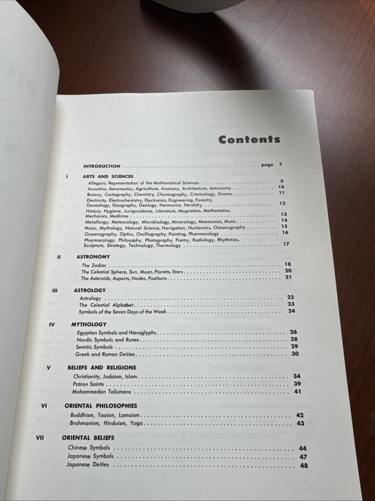 1956 THE PICTURE BOOK OF SYMBOLS by ERNST LEHNER 96 Pages of Interesting Symbols
