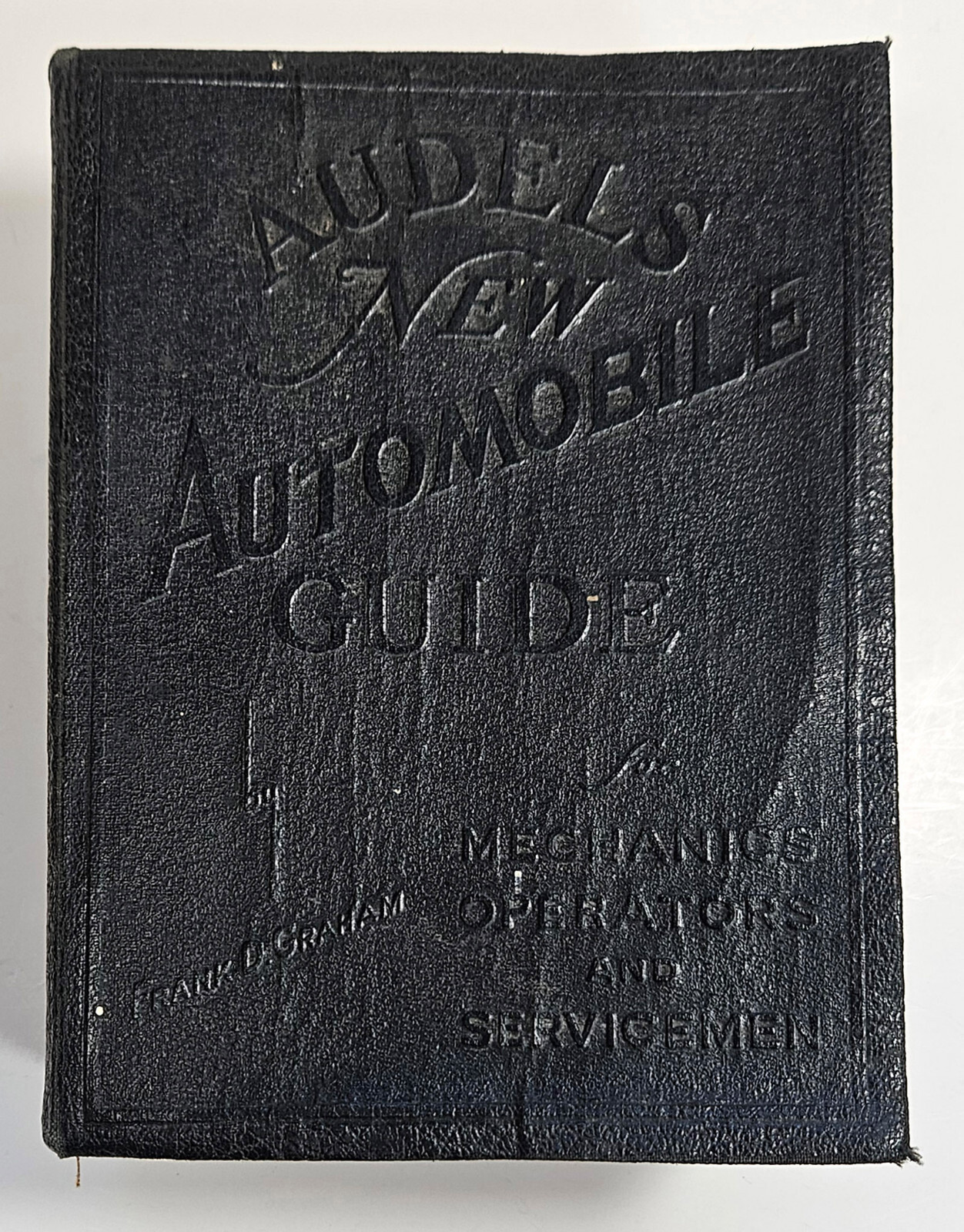 Audels New Automobile Guide for Mechanics 1945 Edition Good Condition