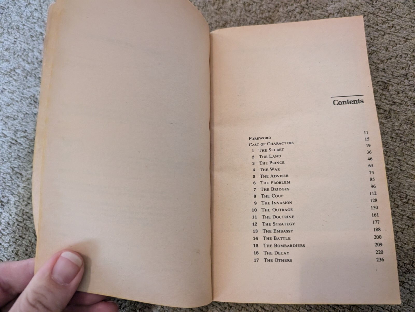 SIDESHOW: By William Shawcross VINTAGE PAPERBACK 1979 Investigation Nixon Etc