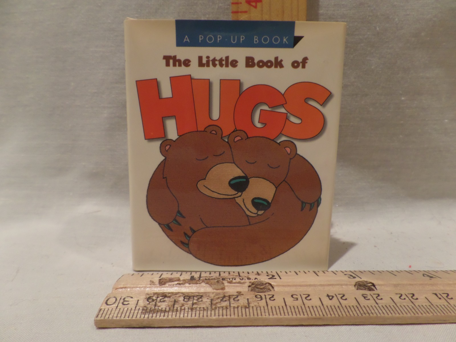 „The Little Book of Hugs“ mini hardcover book VTG 1998-Running Press-rare