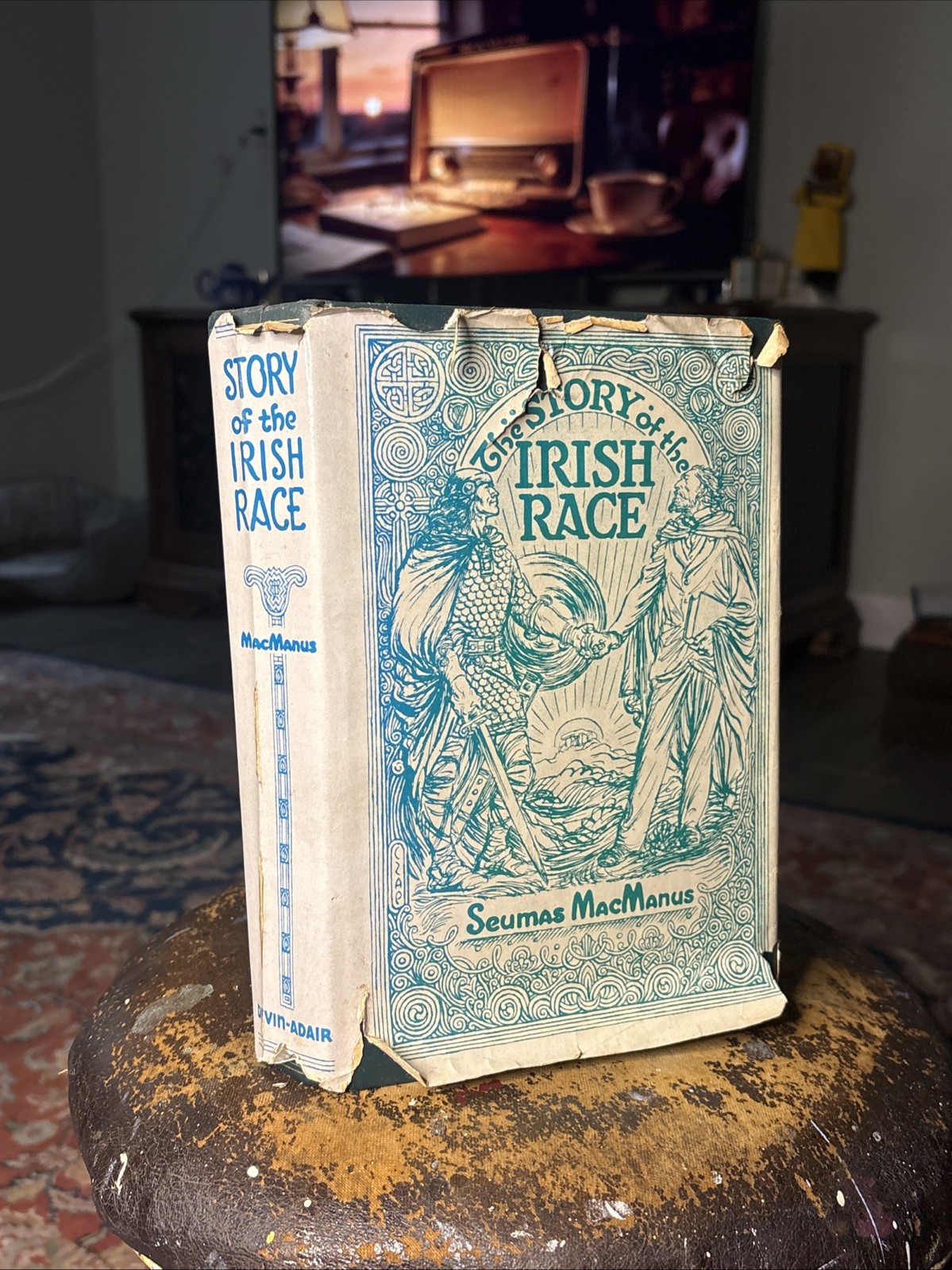 The Story of the Irish Race by Seumas MacManus 1969 History of Ireland