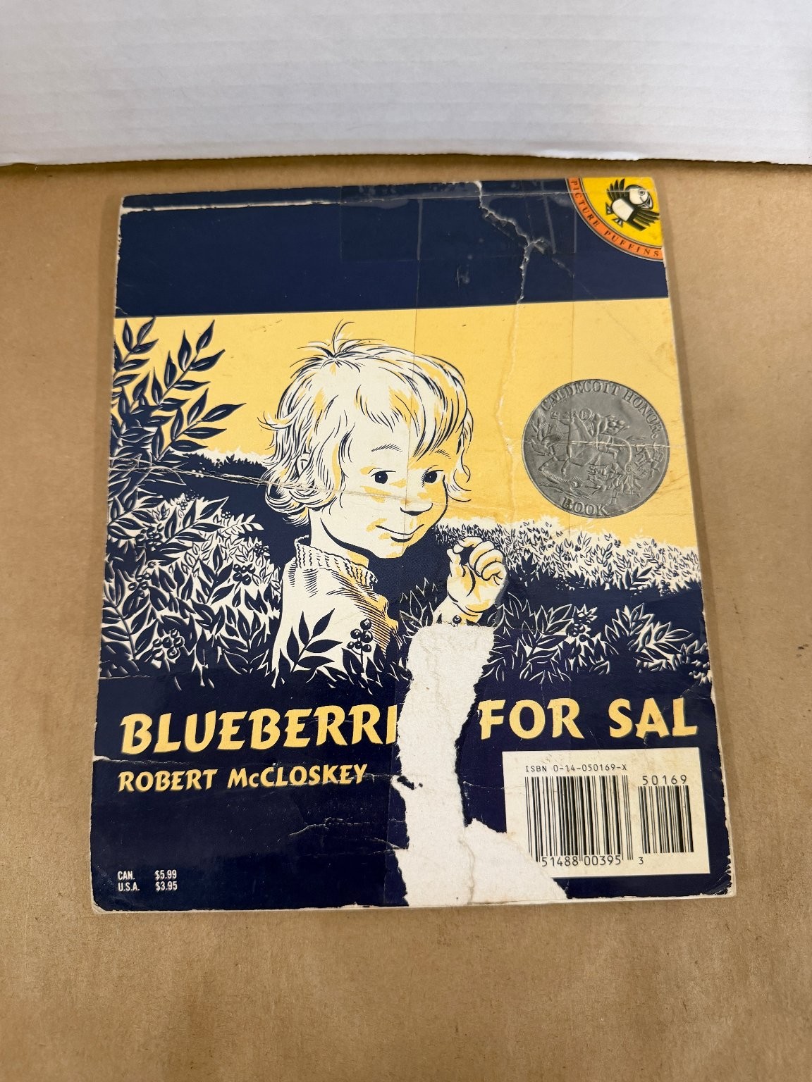 Blueberries for Sal Robert McCloskey Puffin Books Illustrated Classic