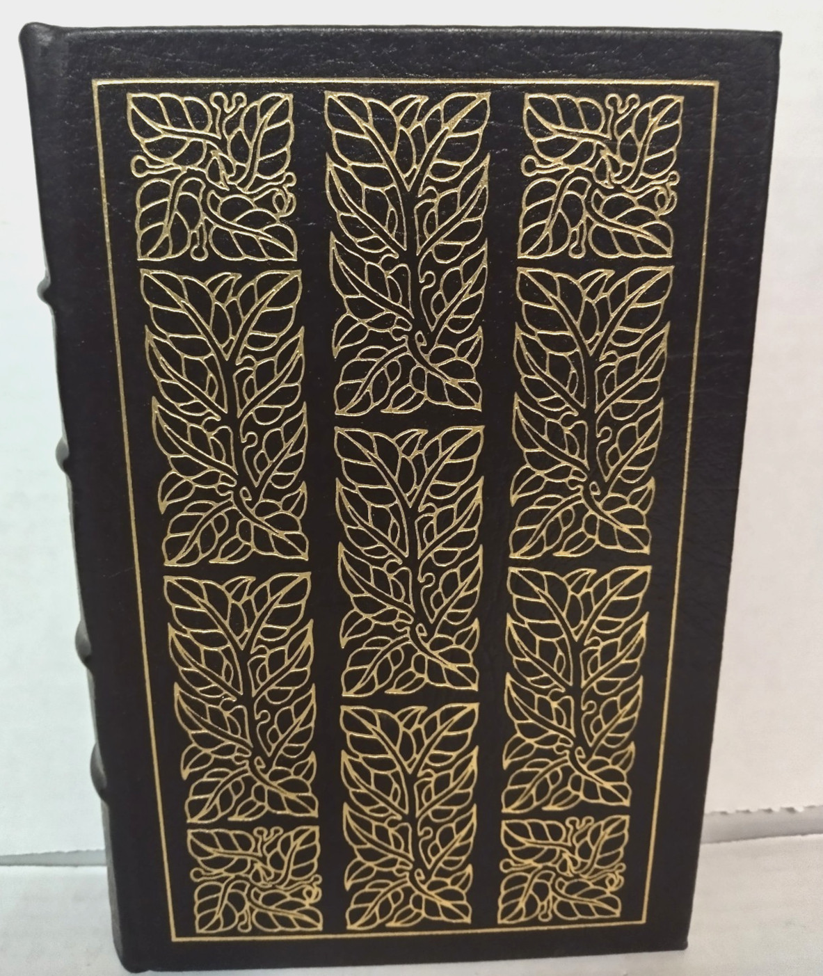 Walden or Life In The Woods Thoreau Easton Press Collector’s Edition