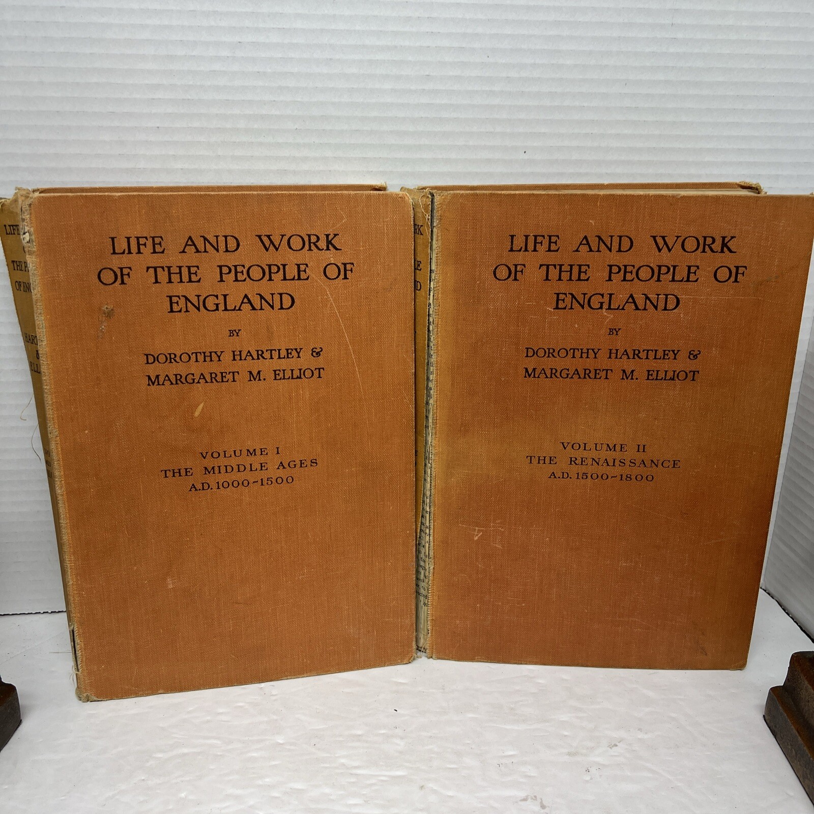 Life And Work Of The People Of England,Volumes I&2,Dorothy Hartley,1931