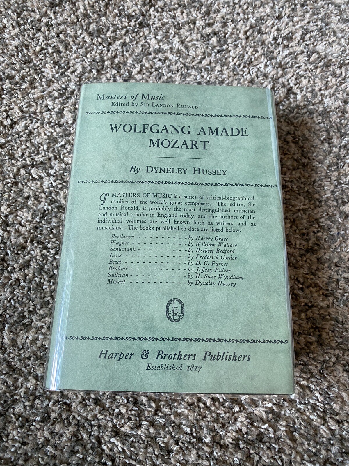 WOLFGANG AMADE MOZART : Masters of Music by Dyneley Hussey – Hardcover with DJ