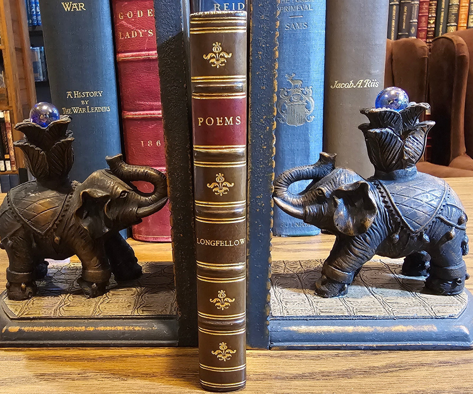 [Fine Binding] Longfellow, Henry Wadsworth, POEMS. Beautiful Riviere Binding