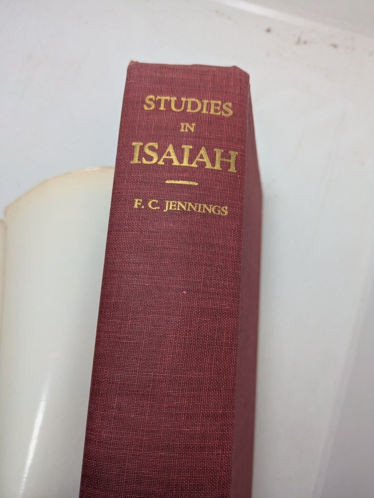 Studies in Isaiah F. C. Jennings 1966 Loizeaux Brothers