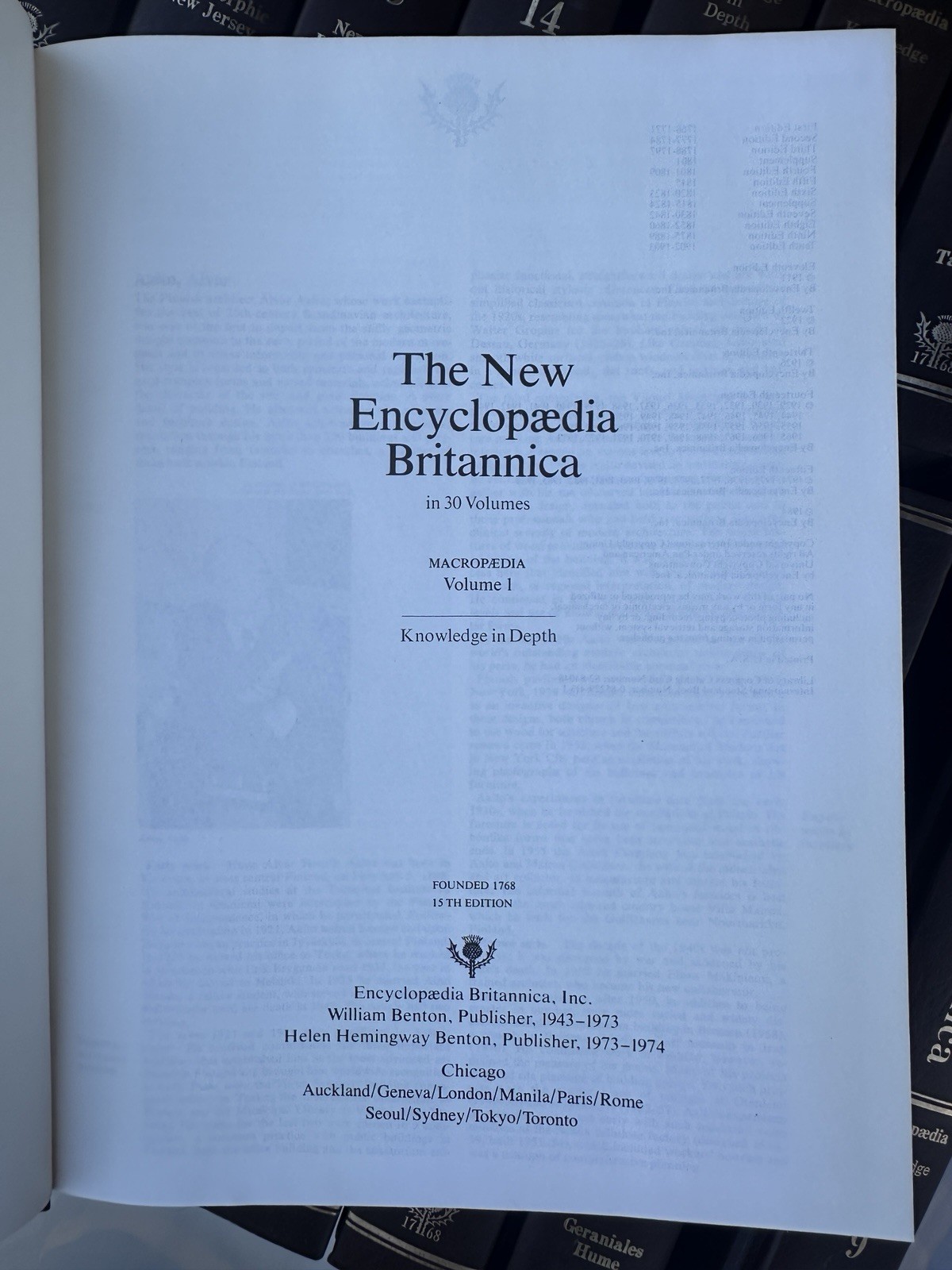 Encyclopedia Britannica 15th Ed 33 Volume Complete Set 19+11+annuals