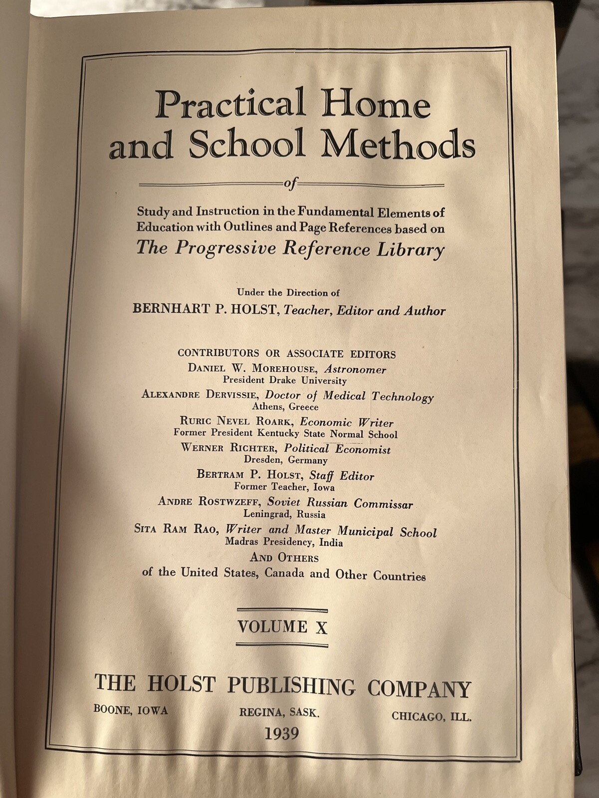 1939 The Progressive Reference Library + Loose Leaf Revision Service 1-10 Books
