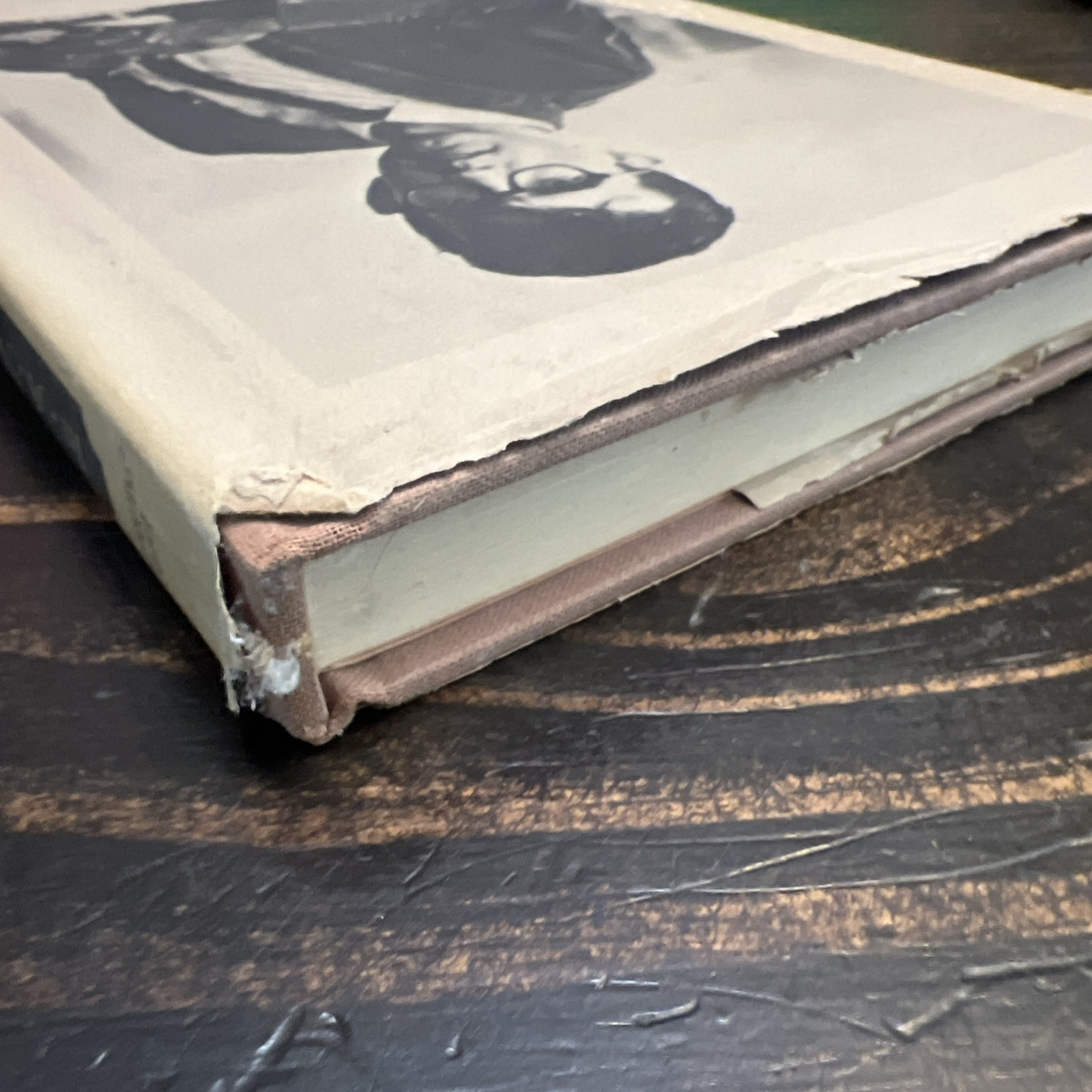 Larry McMurtry / In a Narrow Grave Essays on Texas 1968