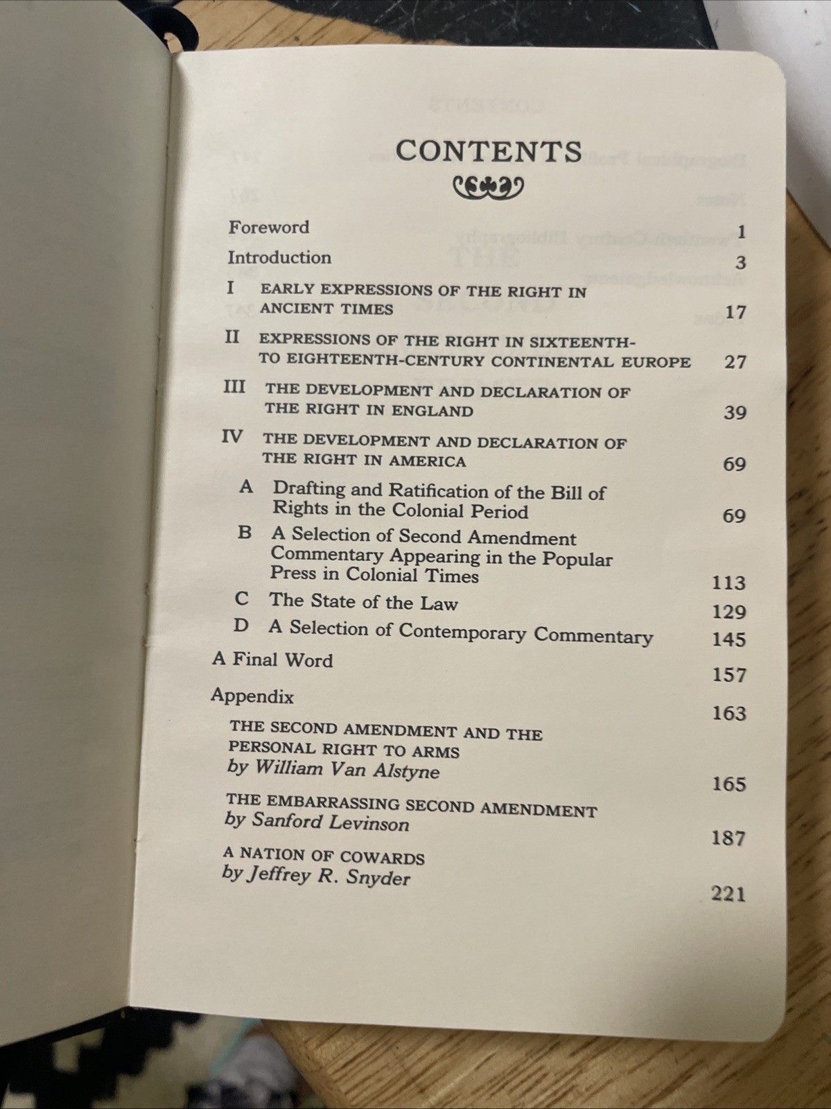 Les Adams THE SECOND AMENDMENT PRIMER A Citizen’s Guidebook to the History