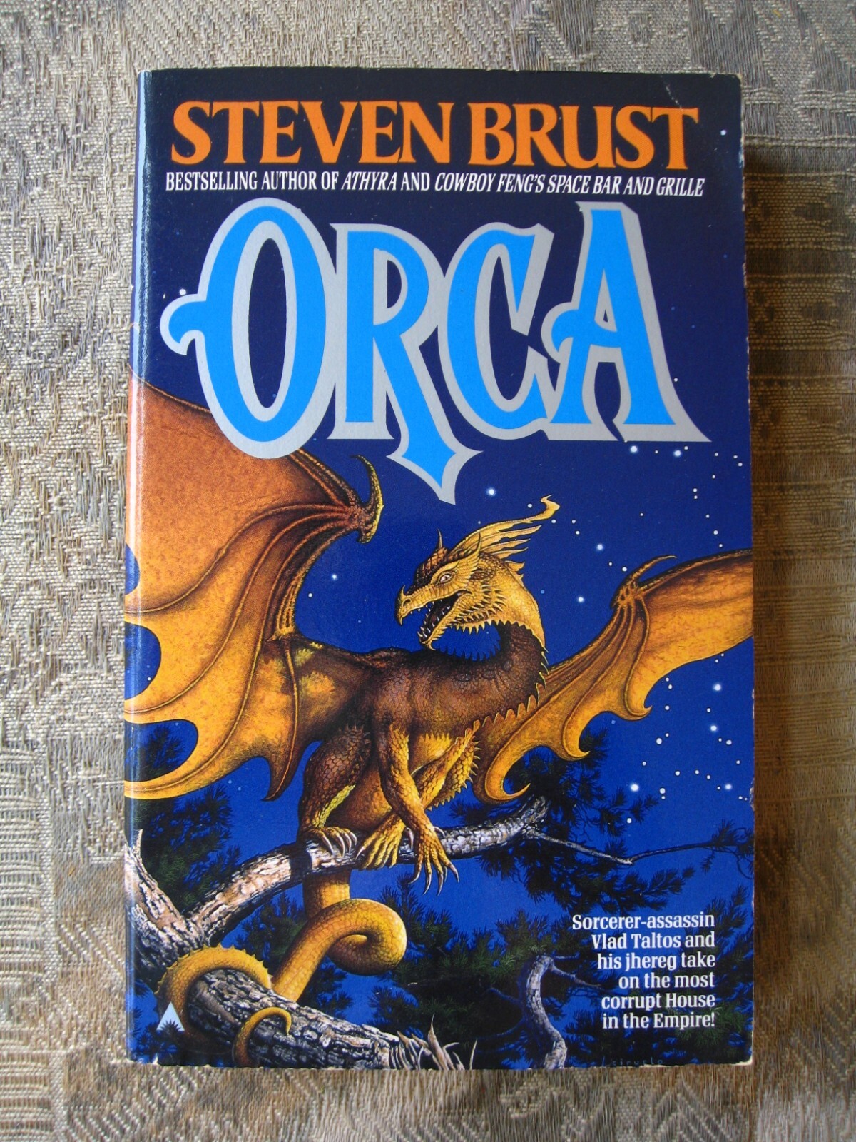 Steven Brust – Orca (Vlad Taltos #7) – 1996 – paperback