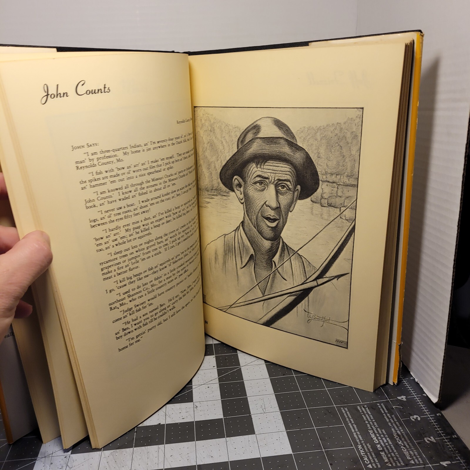 Pioneers of the Ozarks-Lennis Leonard Broadfoot History 5th Printing 1977 HC DJ