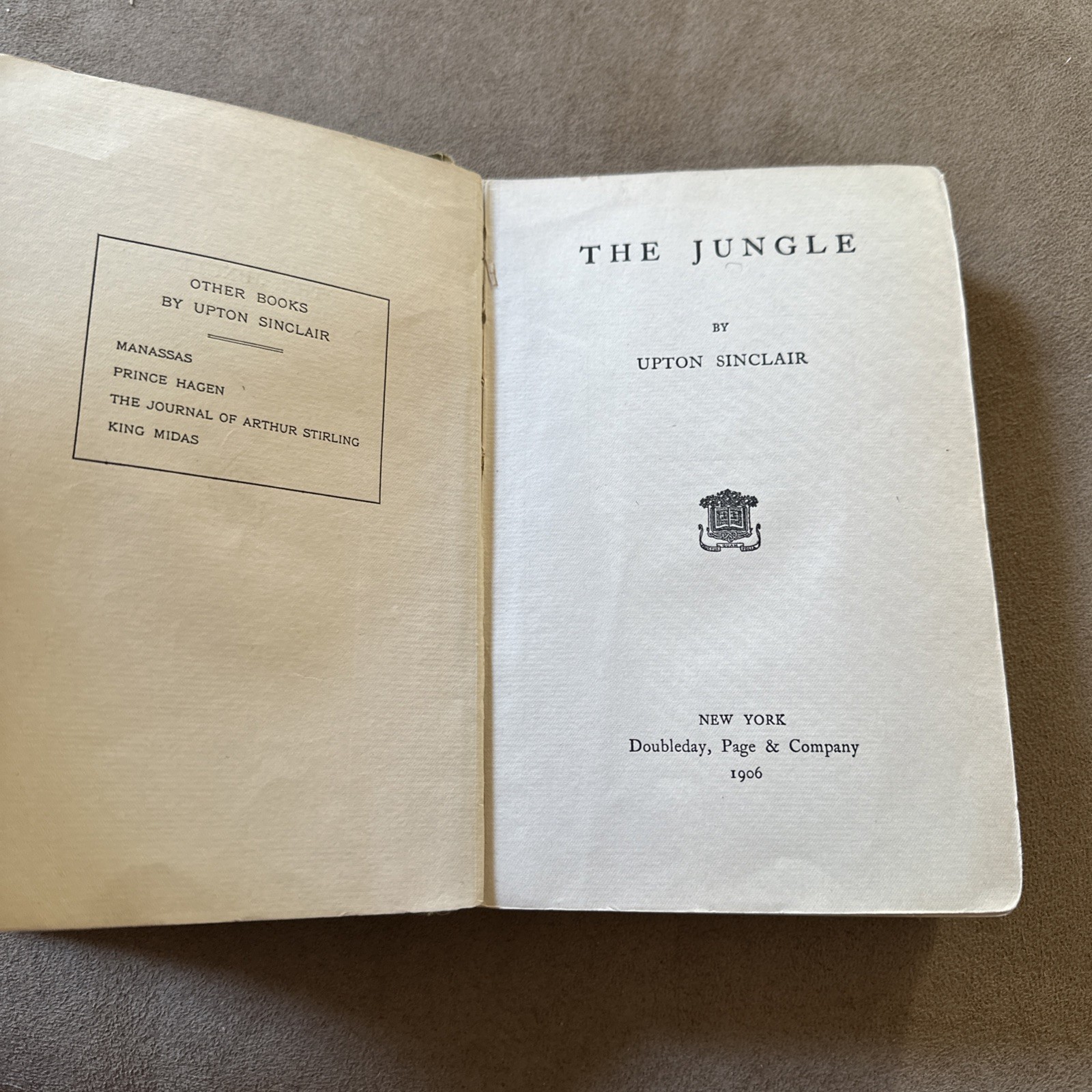 The Jungle Upton Sinclair Book 1906 1st ed 1st Printing February Antique