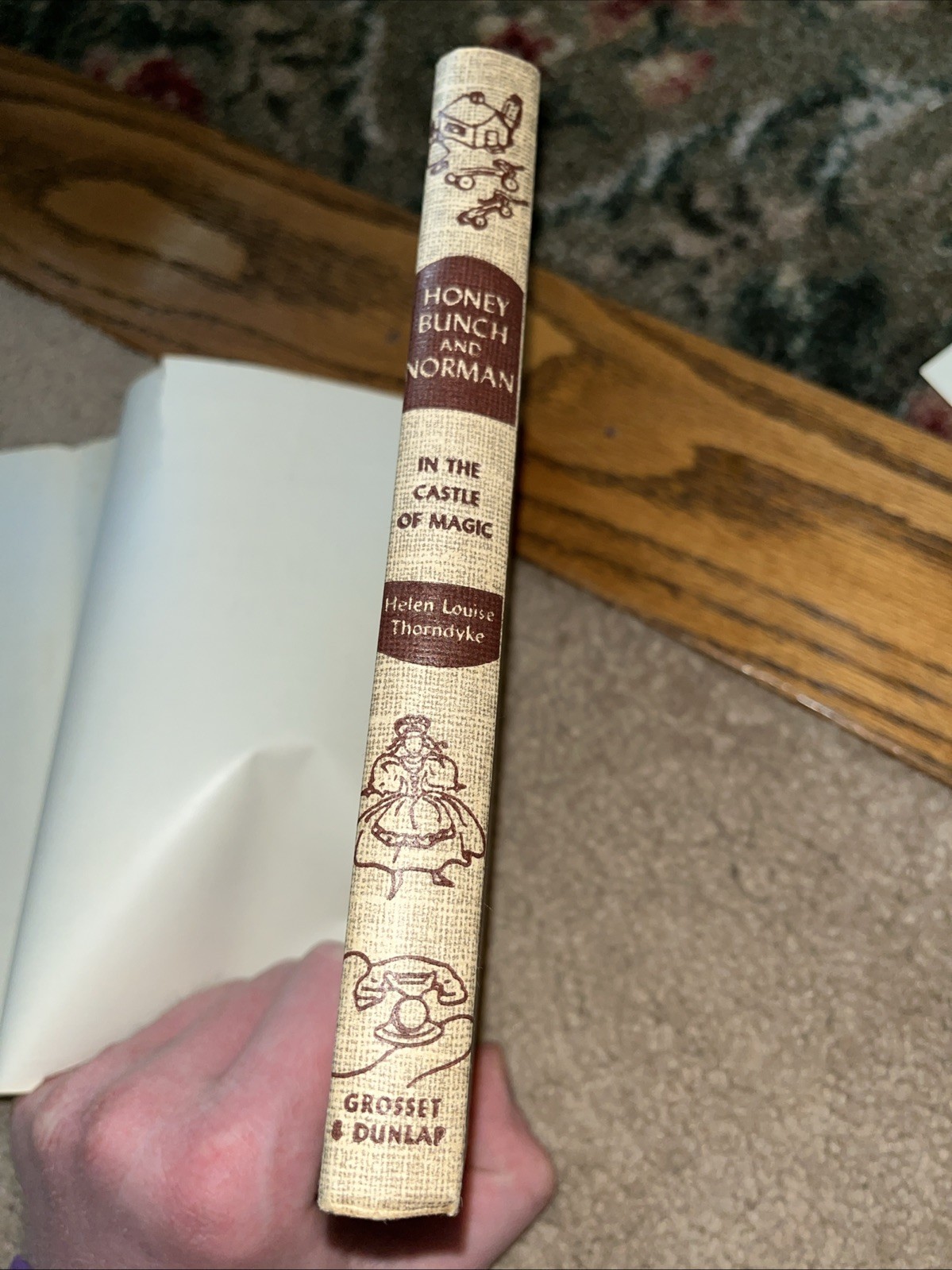 HONEY BUNCH AND NORMAN IN CASTLE OF MAGIC ~ Helen Louise Thorndyke HC/DJ 1959 G1