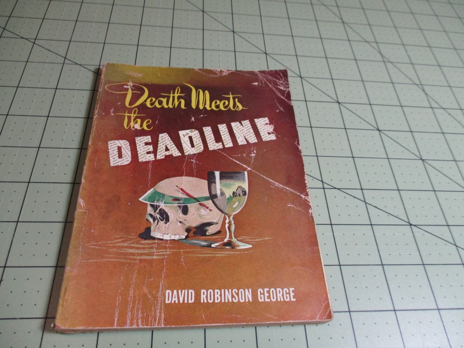 DEATH MEETS THE DEADLINE BY DAVID ROBINSON GEORGE (1944) RARE VULCAN DIGEST