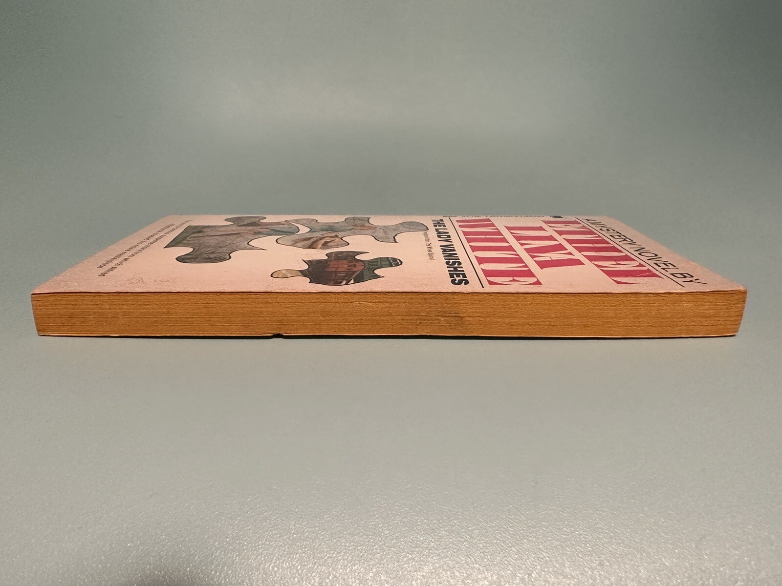 [1969] The Lady Vanishes Vintage Mystery Paperback Ethel Lina White – Hitchcock