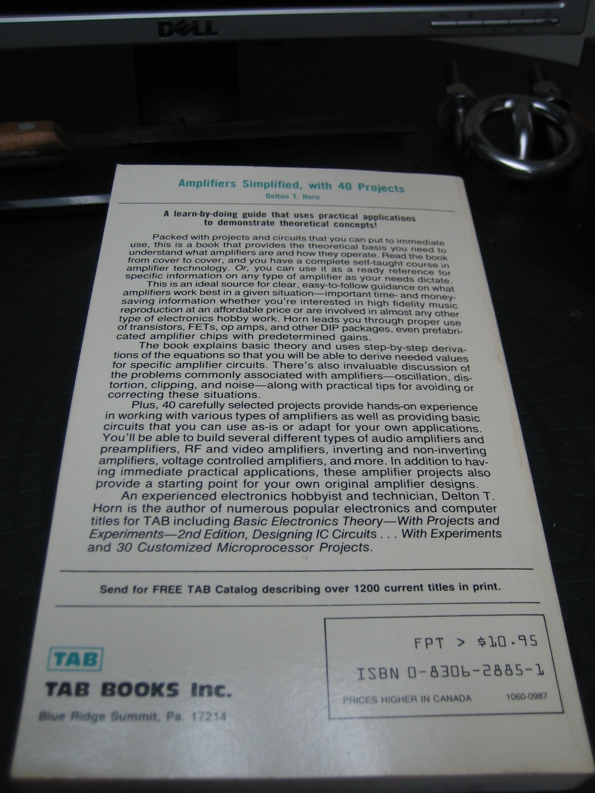 Amplifiers SIMPLIFIED with 40 PROJECTS by Delton T. Horn First Edition Circuits