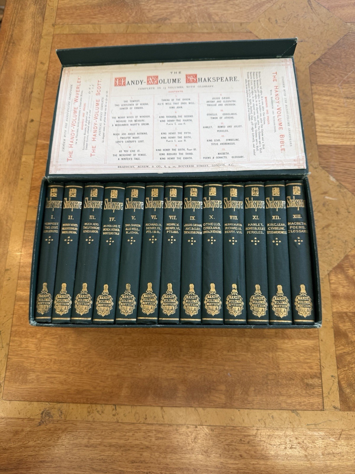 Handy Volume Collection Shakespeare. Bradbury, Agnew & Co. Green c1866 13 Vols