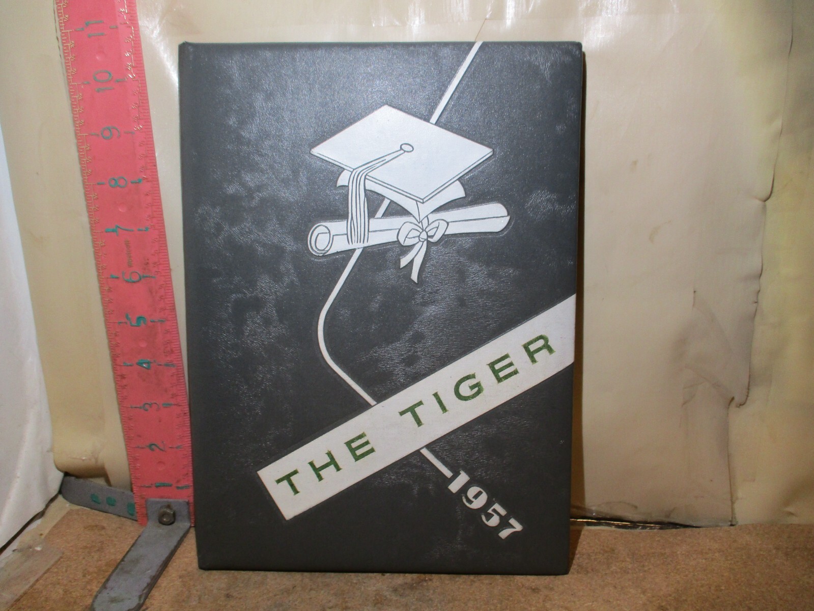 THE TIGER ANNUAL FOR 1957 – WHITE RIVER , SOUTH DAKOTA – GOOD SHAPE!