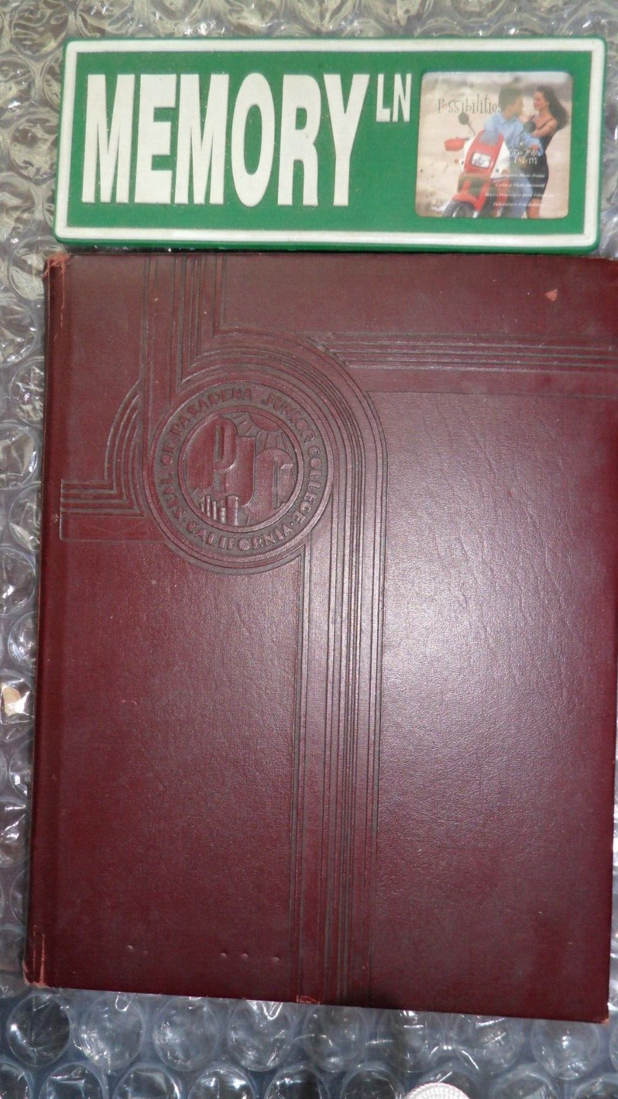 ORIGINAL 1947 PASADENA JUNIOR COLLEGE YEARBOOK/ANNUAL/JOURNAL/PASADENA, CALIF