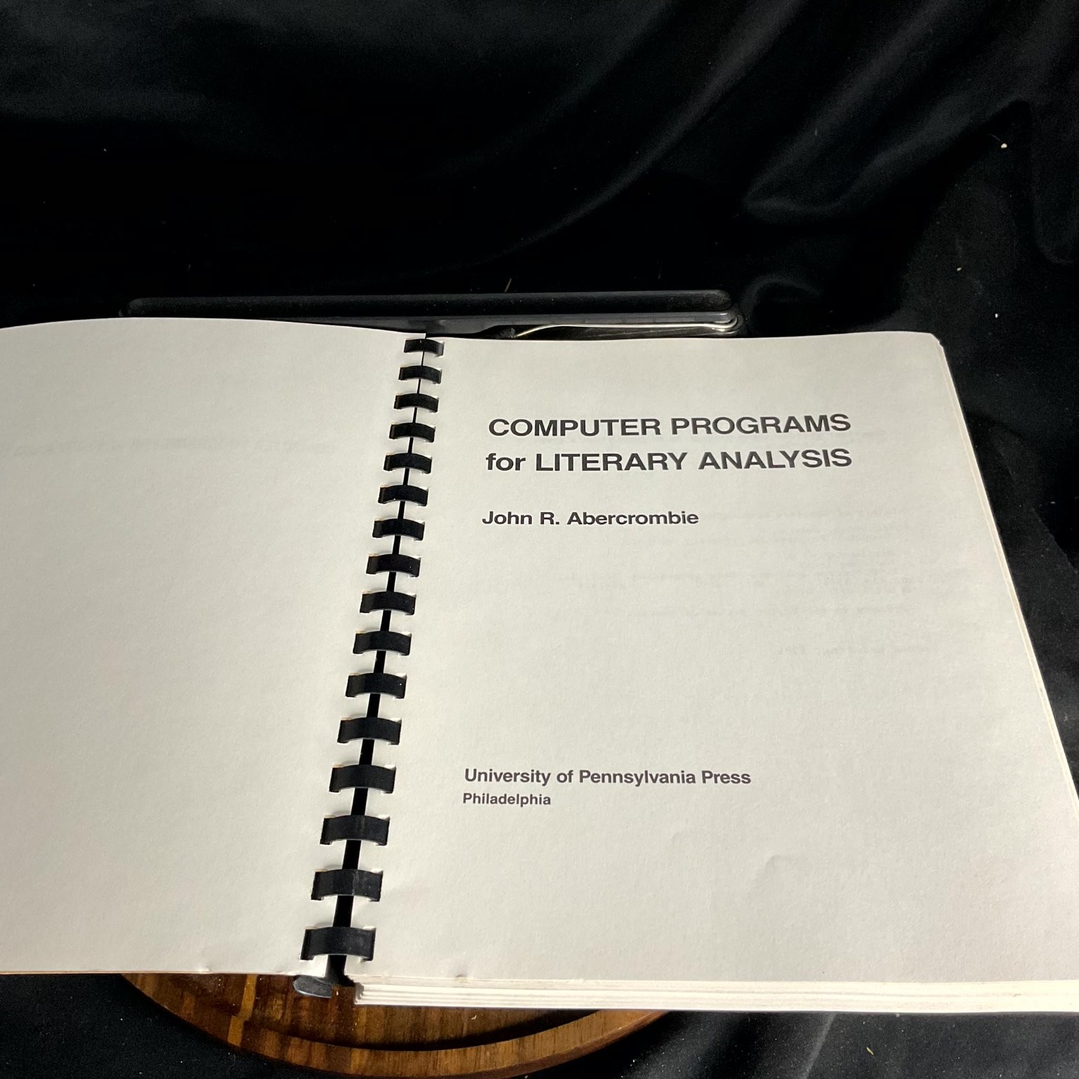 COMPUTER PROGRAMS for LITERARY ANALYSIS Abercrombie 2nd Printing 1986