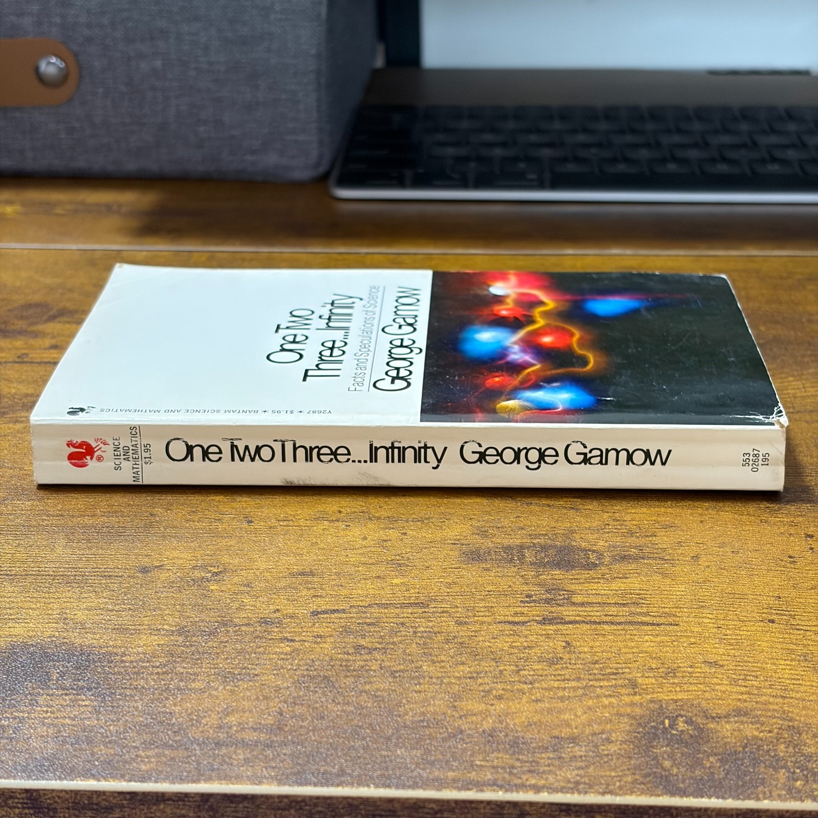 One Two Three Infinity George Gamow Bantam Vintage Science Mathematics PB