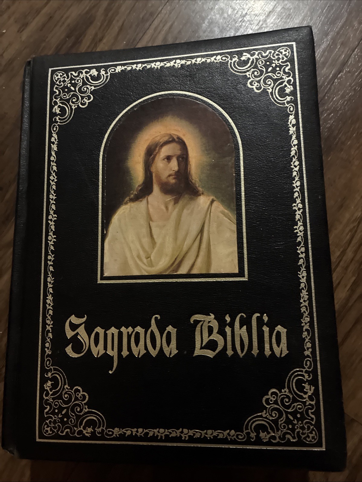 Sagrada Biblia Bible Hardcover Spanish Catholic Bible 1970 Jesus on Cover