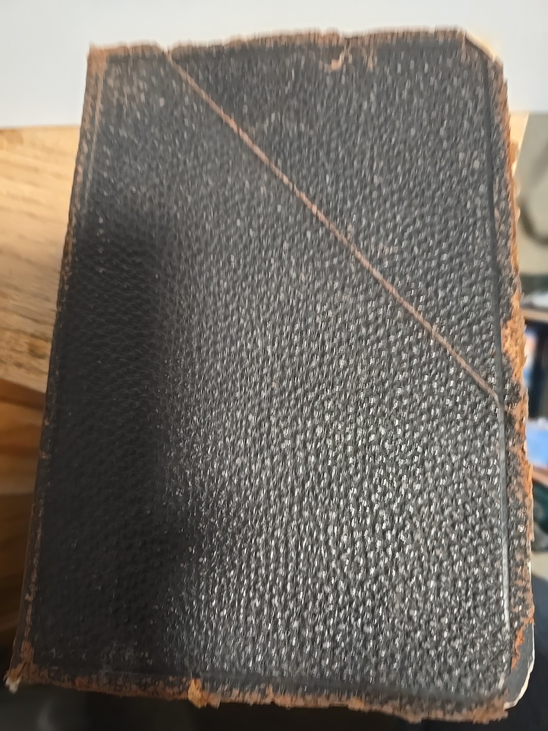 Antique 1905 Nave’s Topical Bible – Leather Bound, Gold Edges, Thumb Index