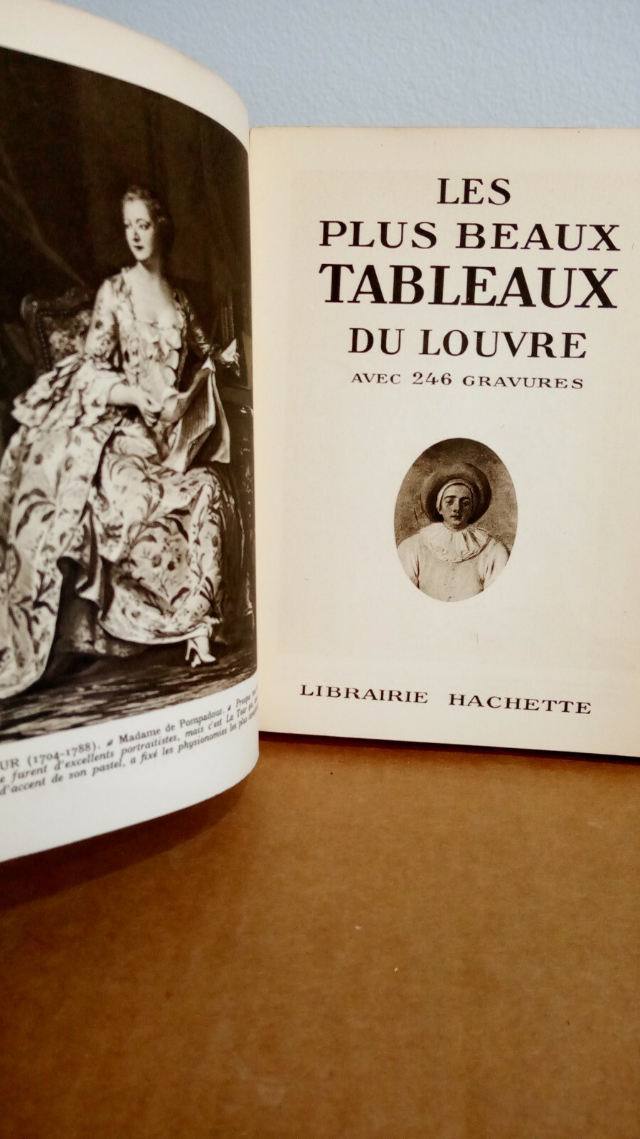 Les Plus Beaux Tableaux du Louvre ( Hachette 1929) 246 gravures en Noir & Blanc