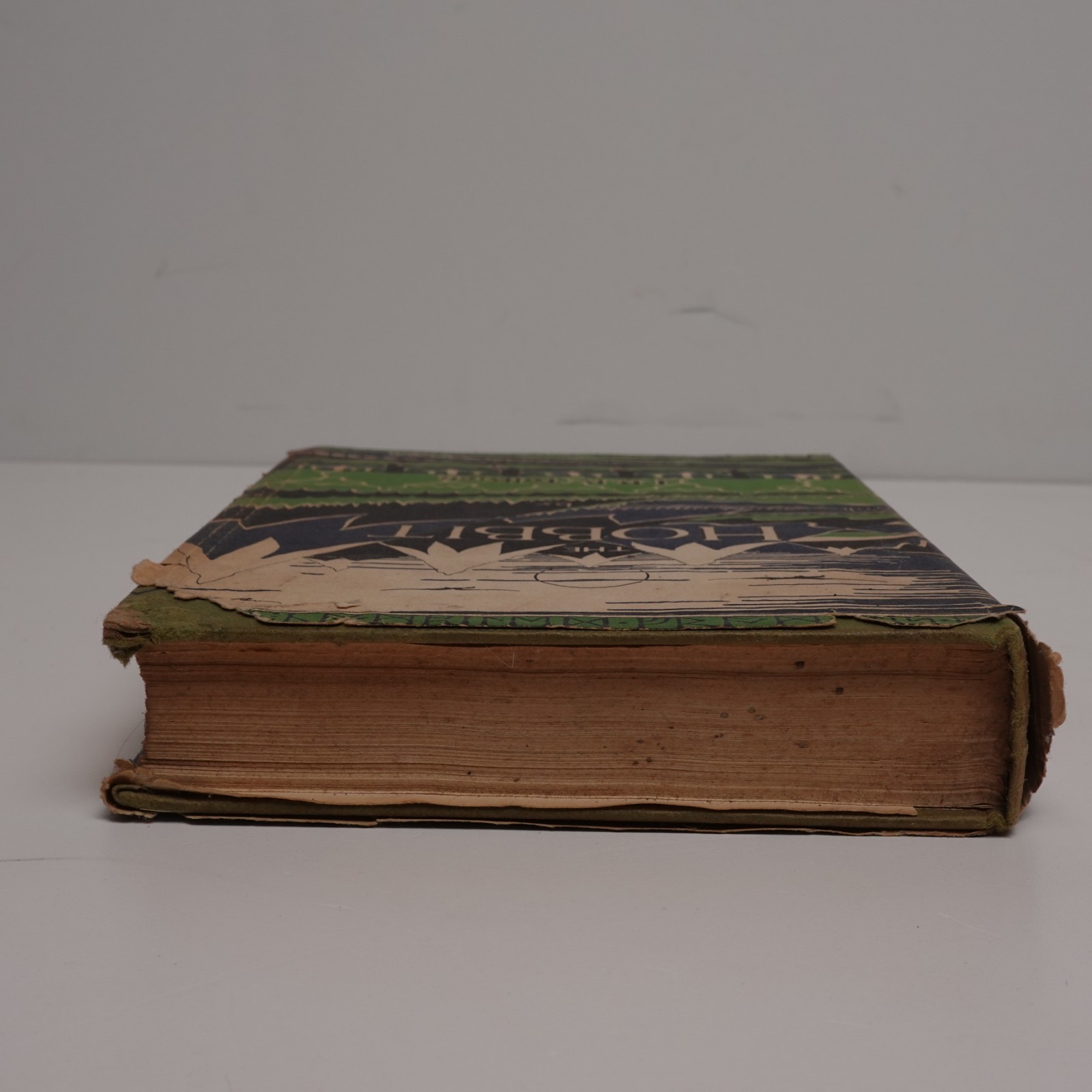 J R R Tolkien The Hobbit 1968 3rd Edition Fourth Impression