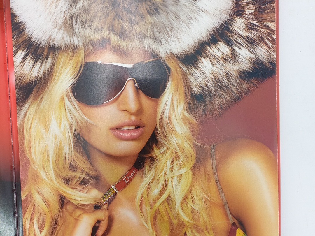 DIOR Fall Winter Collection 2004 JOHN GALLIANO Karolina Kurkova HC/DJ
