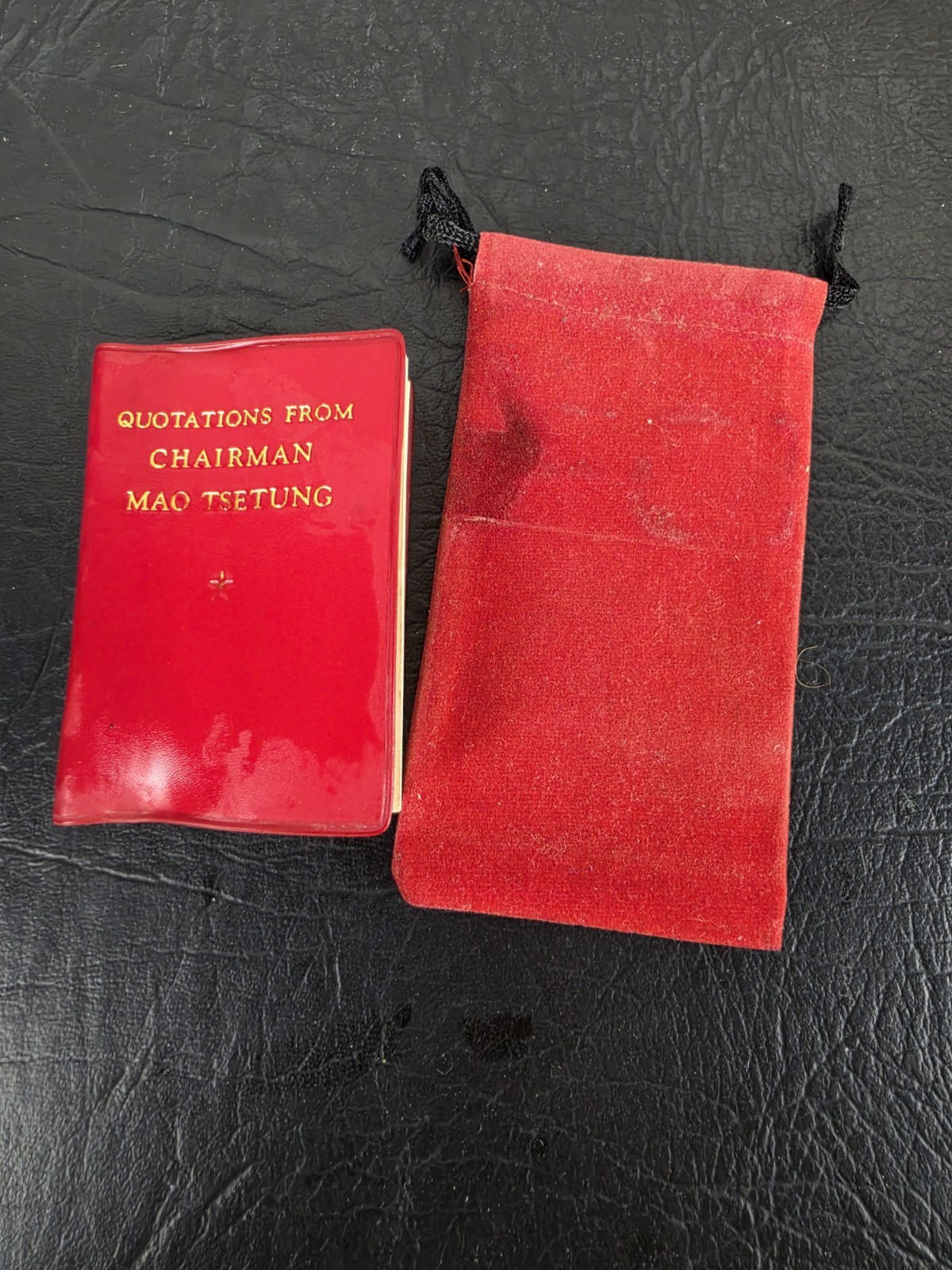 Quotations From Chairman Mao Tse-Tung Second Vest Pocket Red Edition 1972