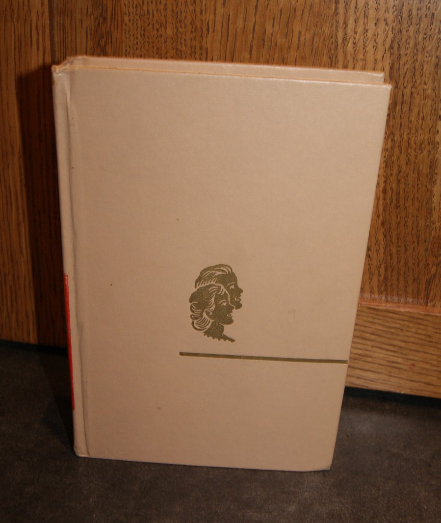 1961 Alice in Wonderland The Children’s Classics HC Lewis Carroll Illustrated