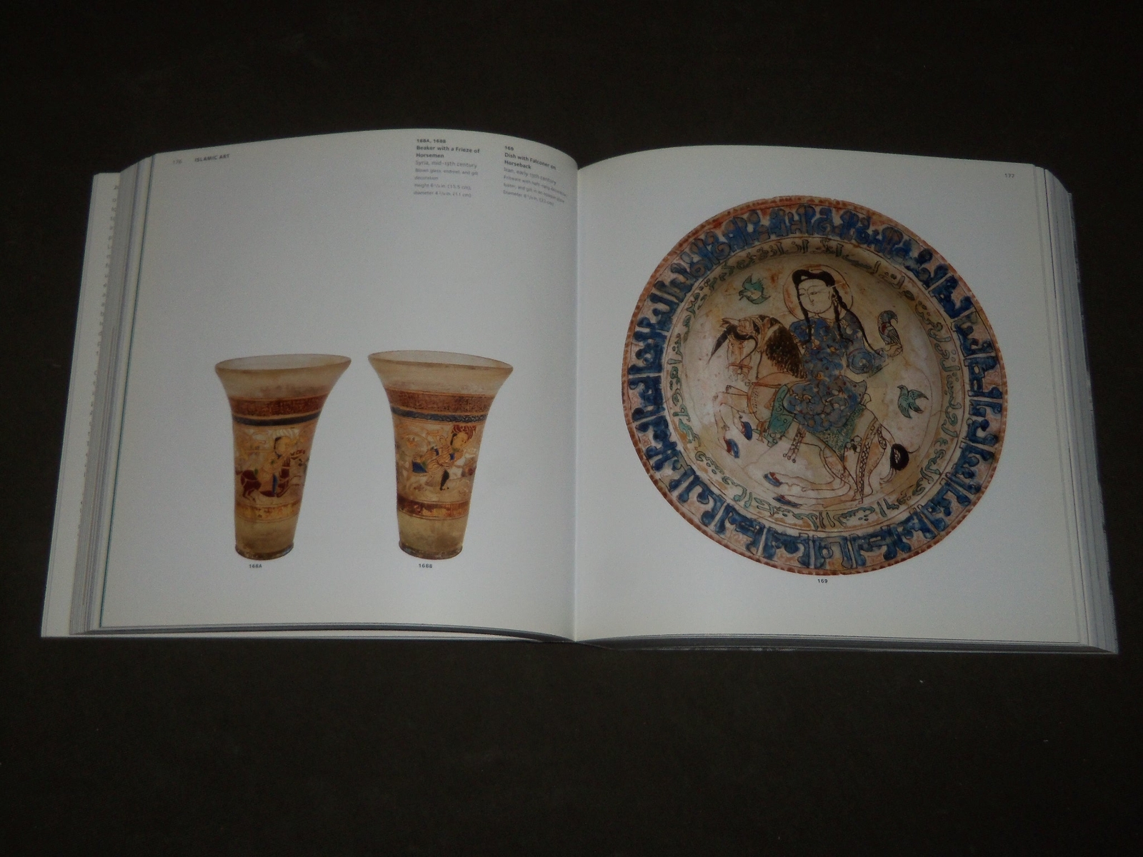 2008 LOUVRE HARDCOVER BOOK BY DANIEL SOULIE – NICE PRINTS – KD 4987
